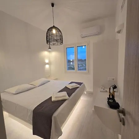 Magia's * Naousa (Paros)